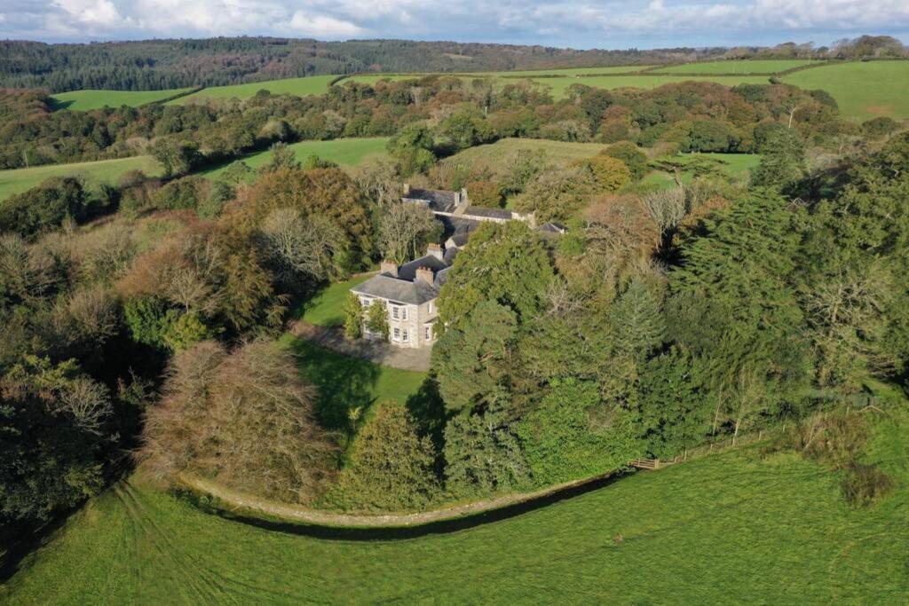 Villa The Manor House At Boconnion Bodmin Esterno foto